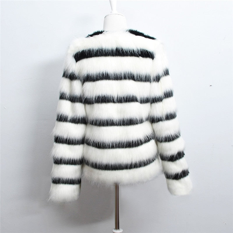 Linda - Faux Fur Coat