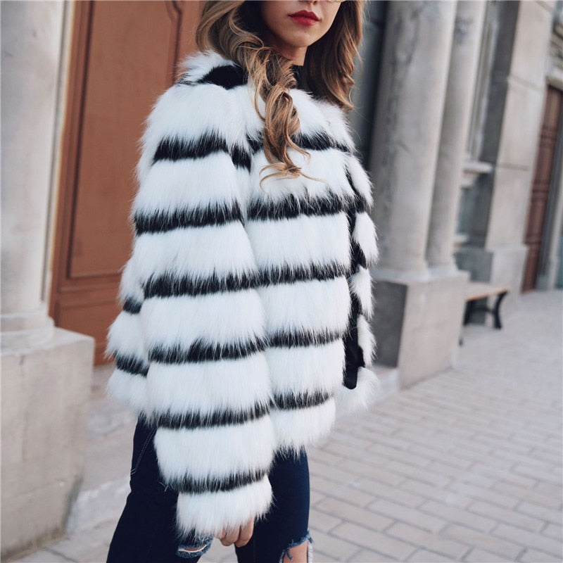 Linda - Faux Fur Coat